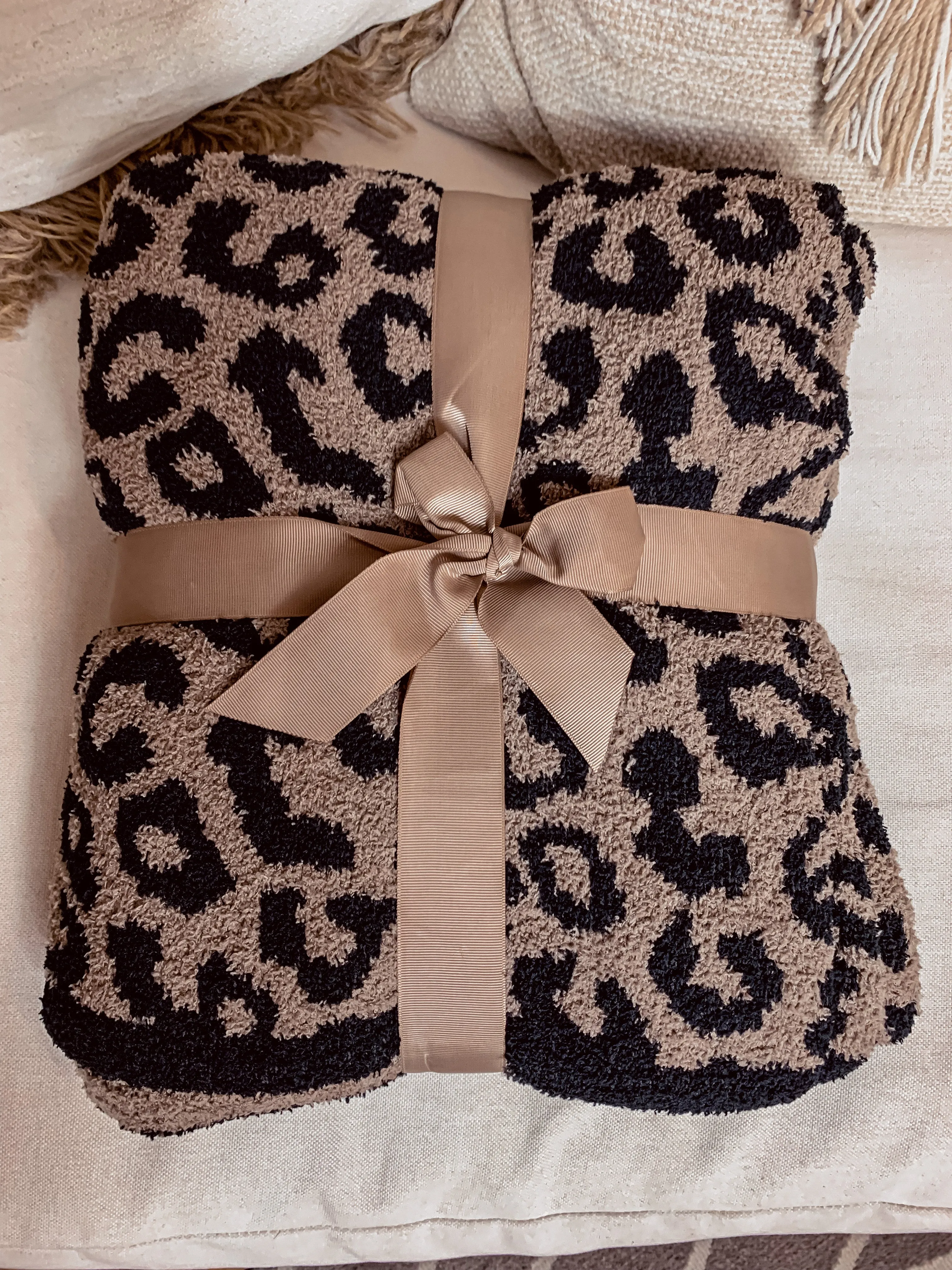 Leopard Print Soft Knit Throw Blanket